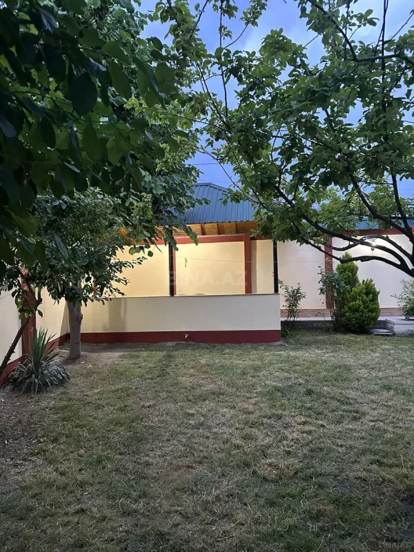 Satılır 4 otaqlı həyət evi 180 m²