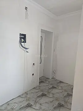 Satılır 4 otaqlı həyət evi 180 m²
