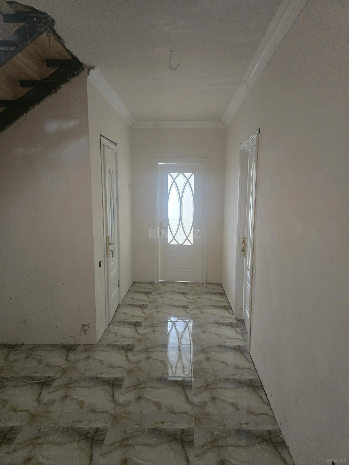 Satılır 4 otaqlı həyət evi 180 m²