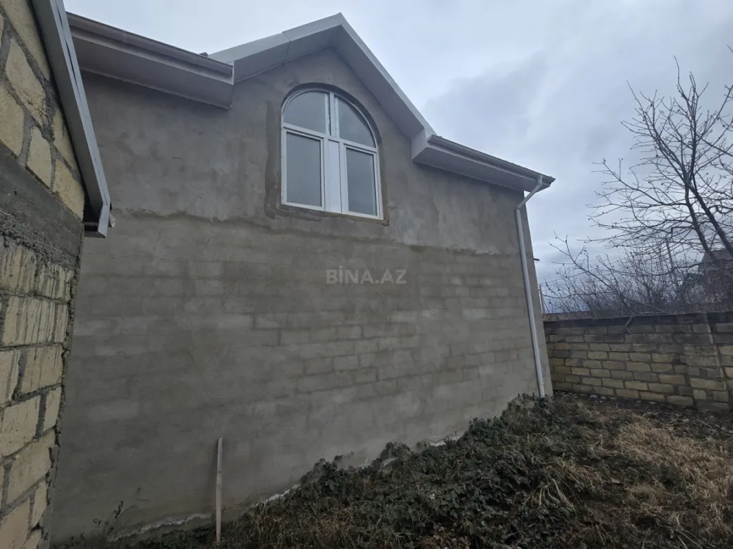 Satılır 4 otaqlı həyət evi 180 m²