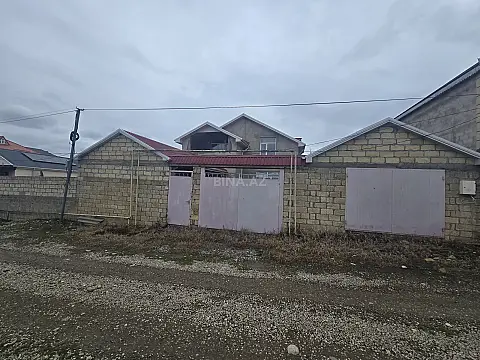 Satılır 4 otaqlı həyət evi 180 m²