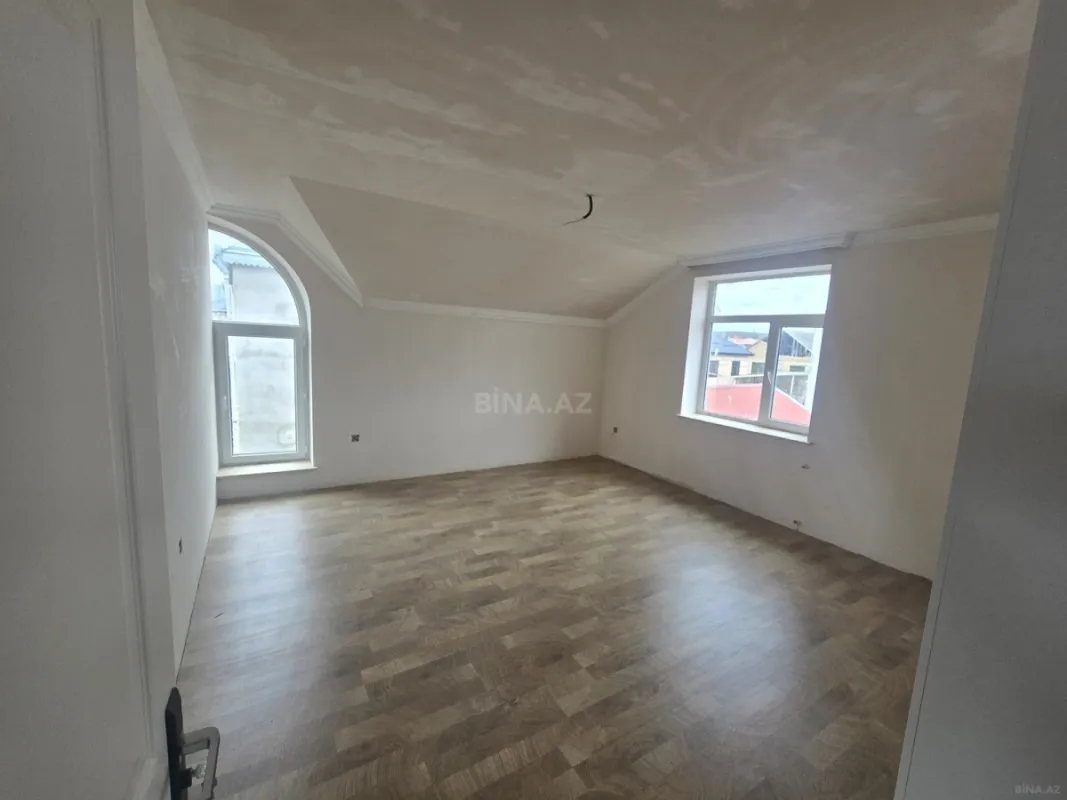 Satılır 4 otaqlı həyət evi 180 m²