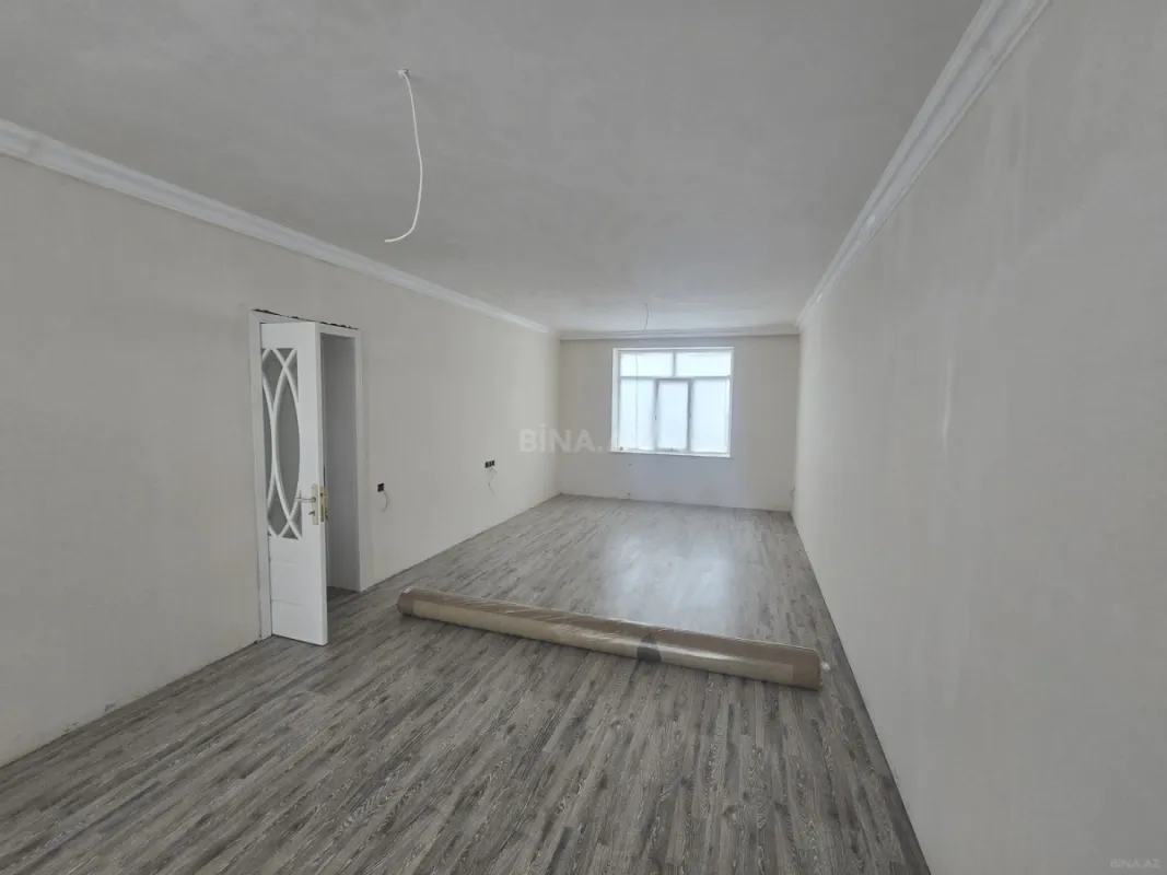 Satılır 4 otaqlı həyət evi 180 m²