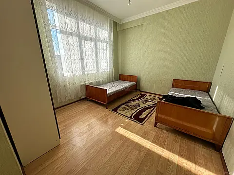 Kirayə verilir 3 otaqlı mənzil 100 m²