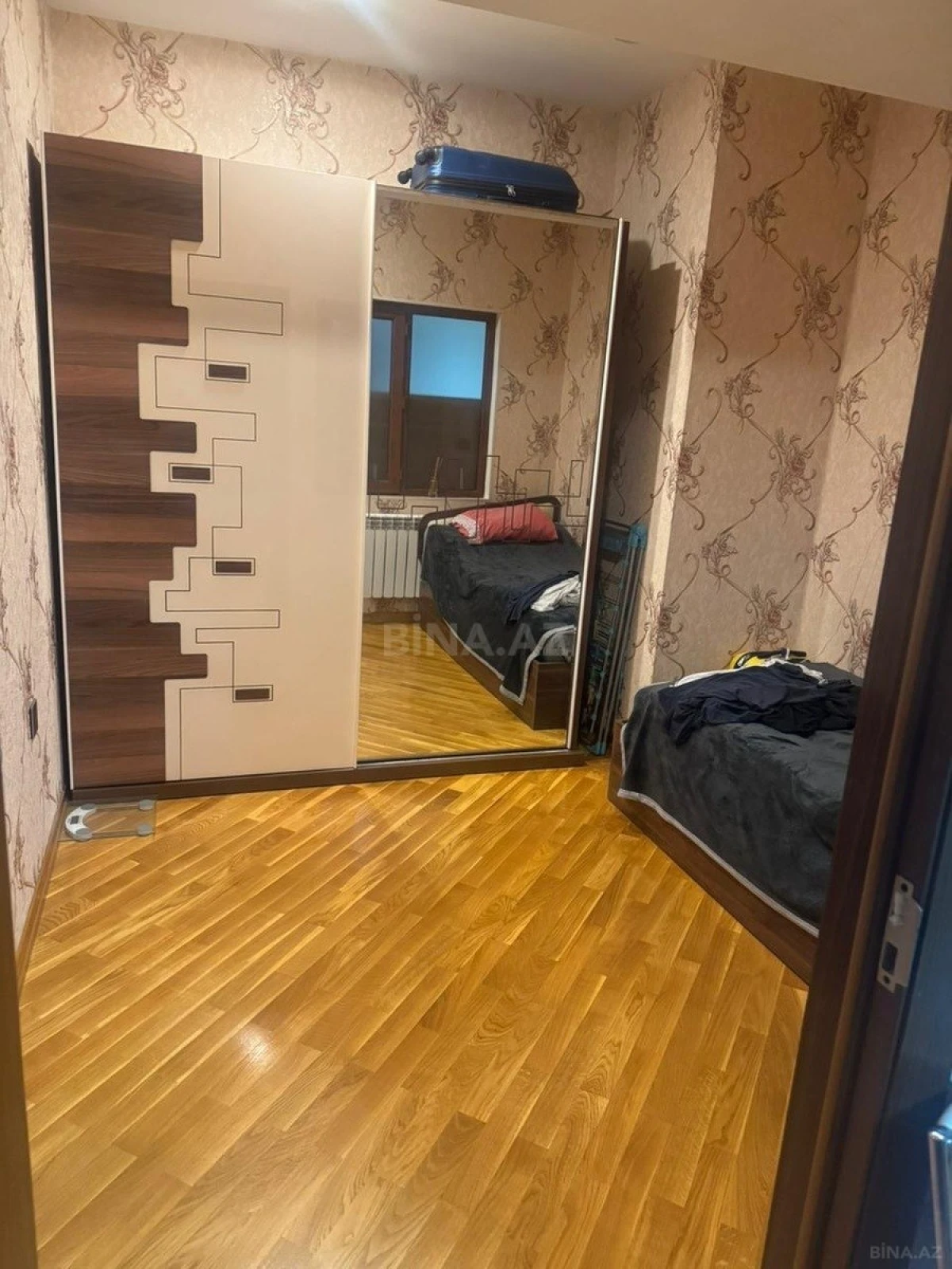 Satılır 3 otaqlı mənzil 92 m²