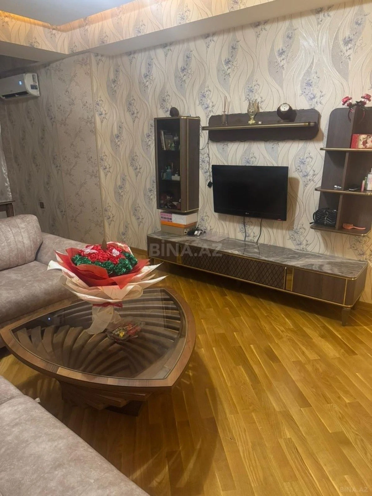 Satılır 3 otaqlı mənzil 92 m²