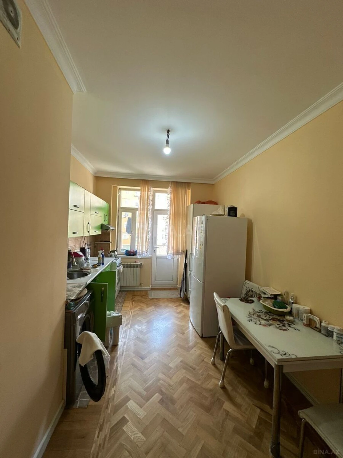Satılır 2 otaqlı mənzil 94 m²