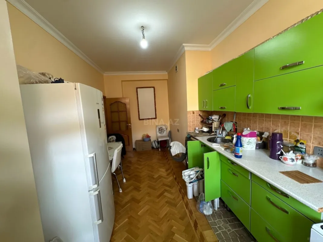 Satılır 2 otaqlı mənzil 94 m²