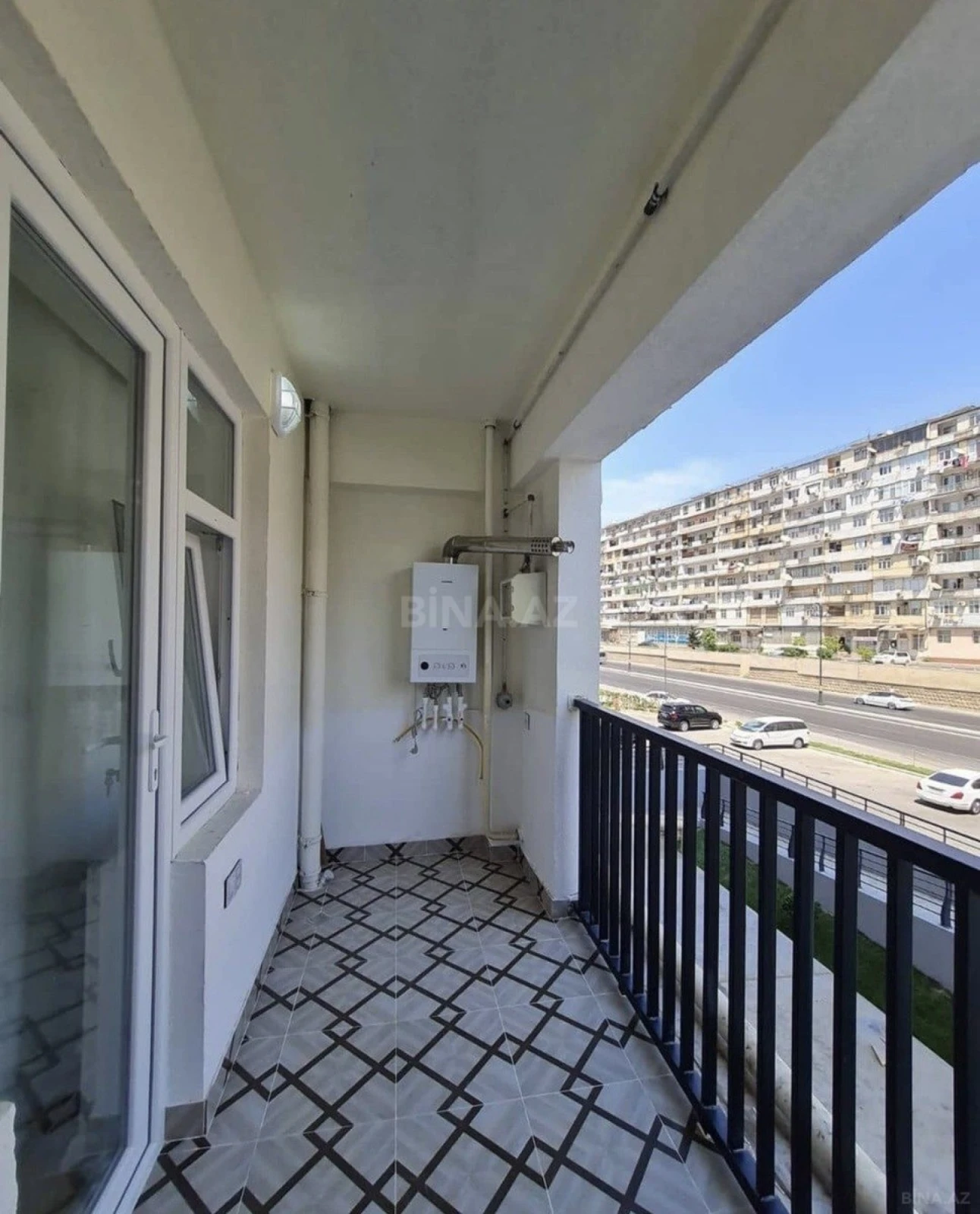Satılır 2 otaqlı mənzil 67 m²