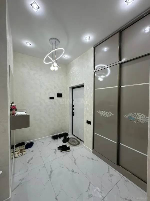Satılır 2 otaqlı mənzil 59 m²