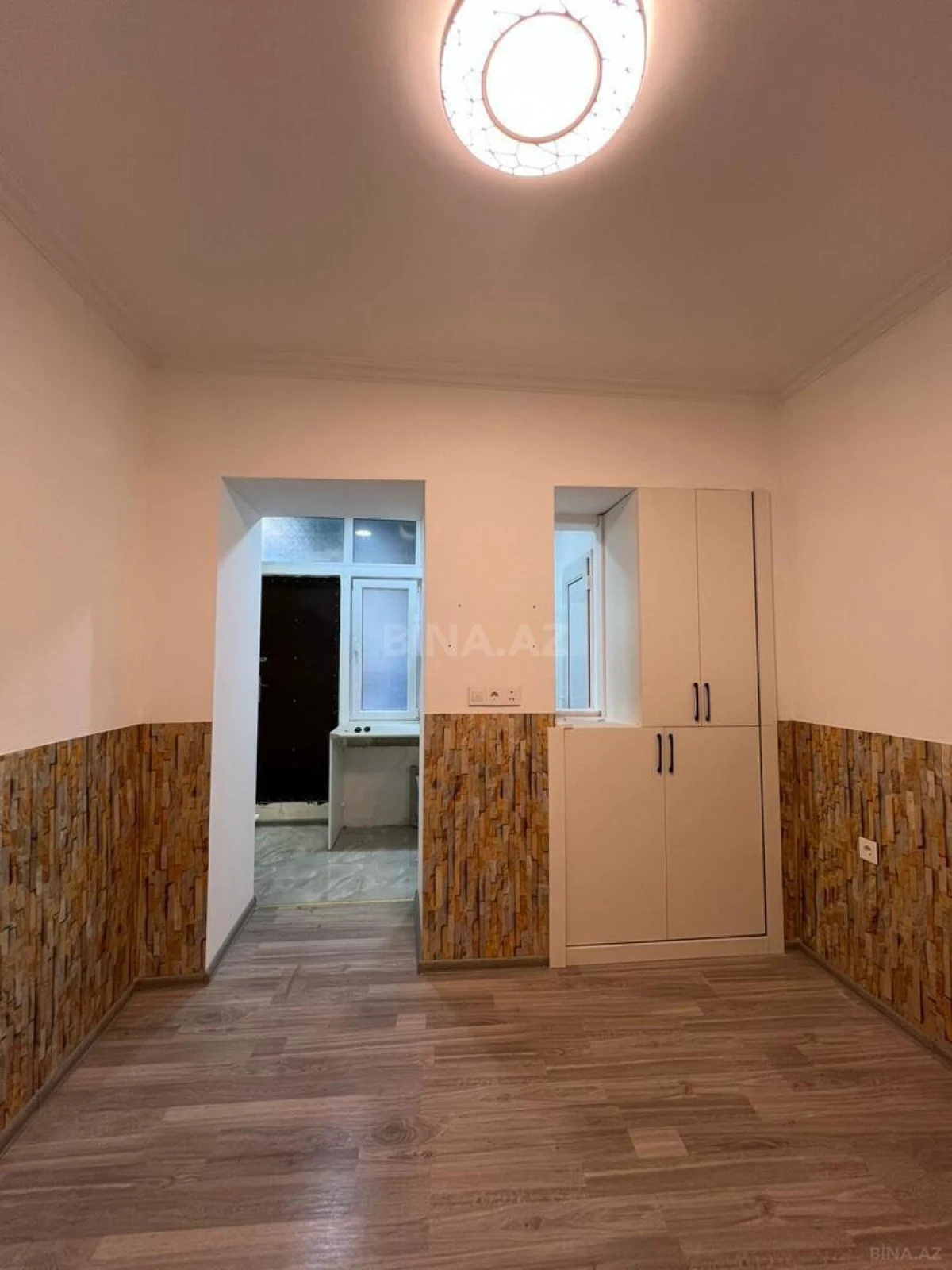 Satılır 1 otaqlı mənzil 18 m²