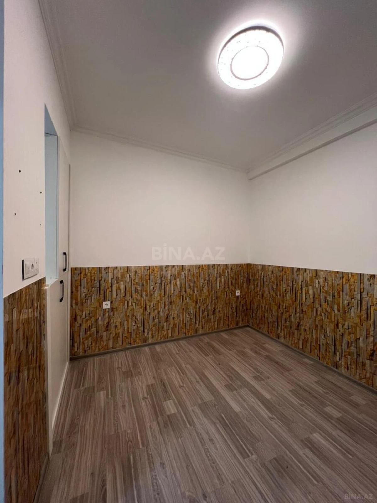 Satılır 1 otaqlı mənzil 18 m²