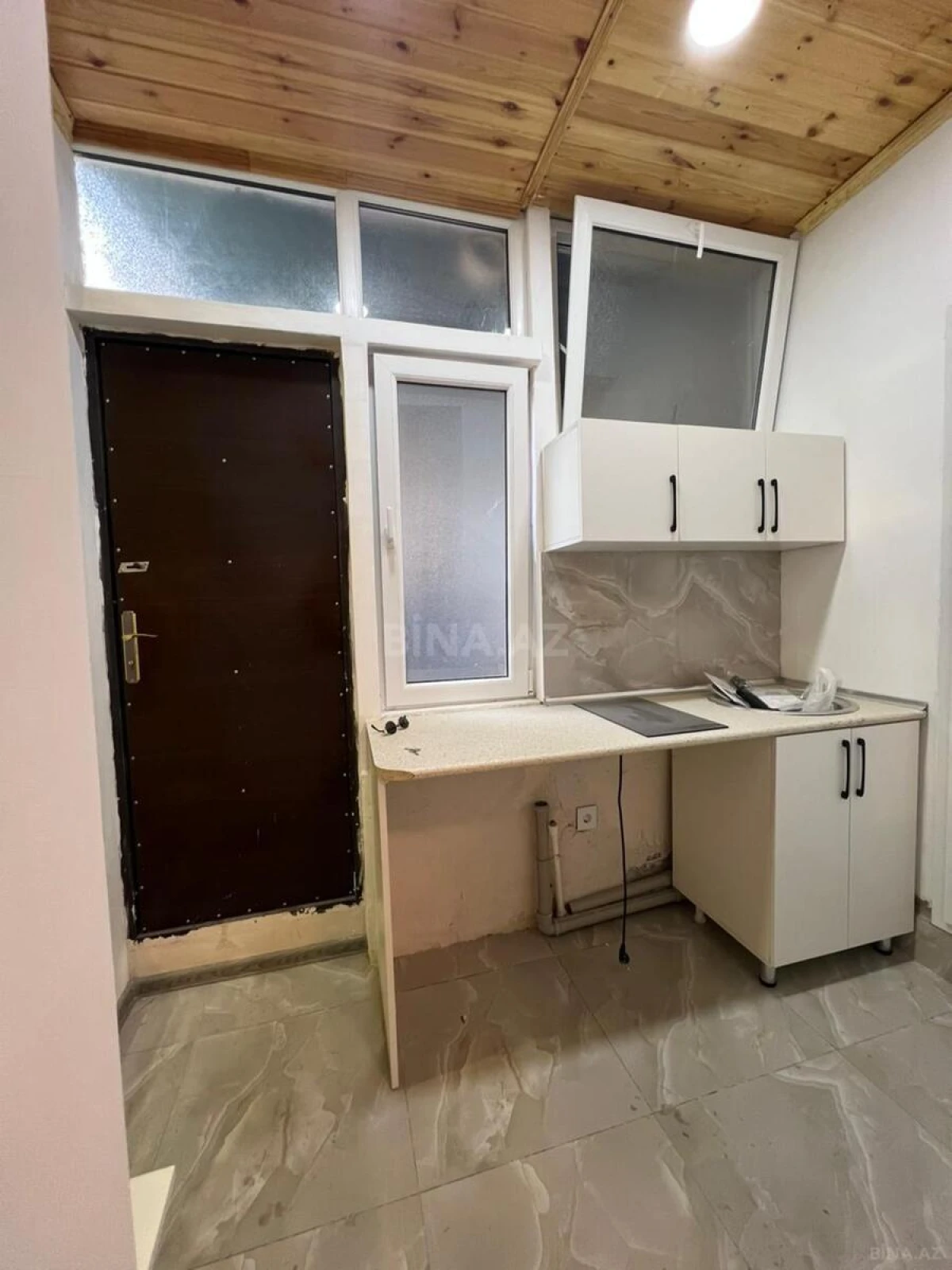 Satılır 1 otaqlı mənzil 18 m²