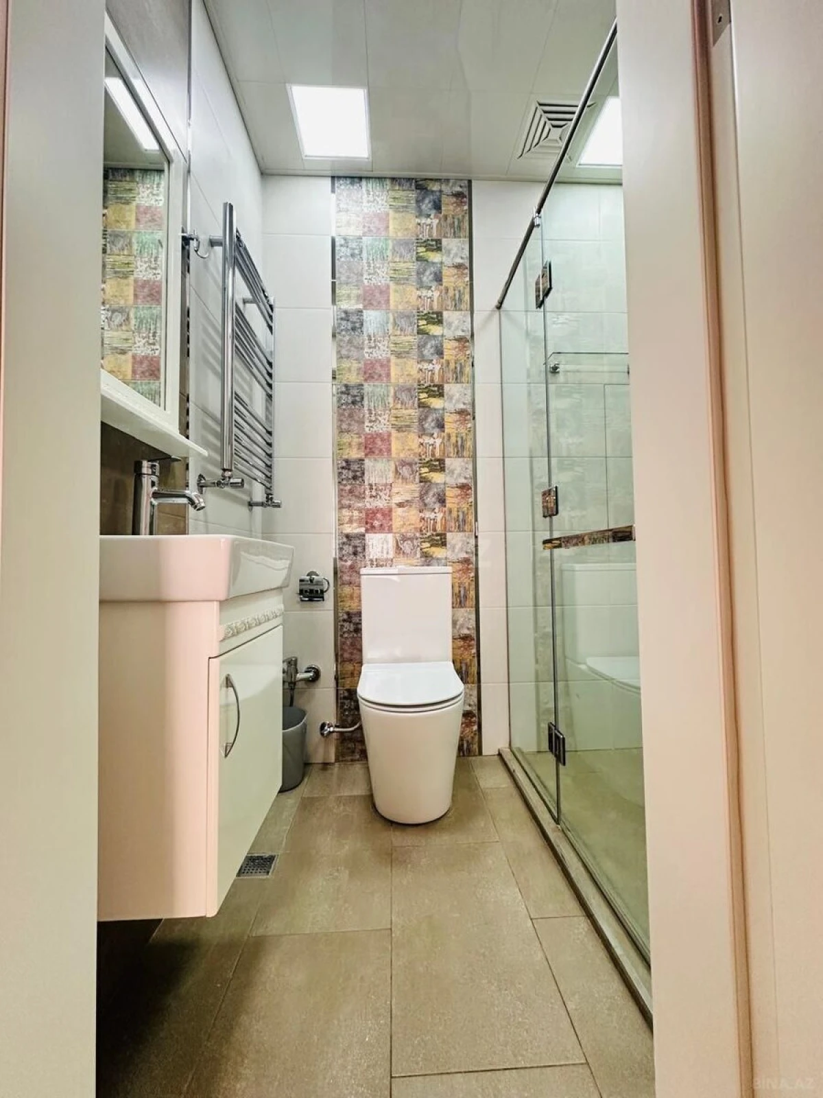 Kirayə verilir 3 otaqlı mənzil 161 m²