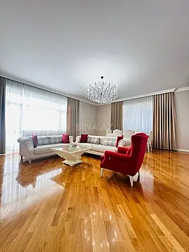 Kirayə verilir 3 otaqlı mənzil 161 m²