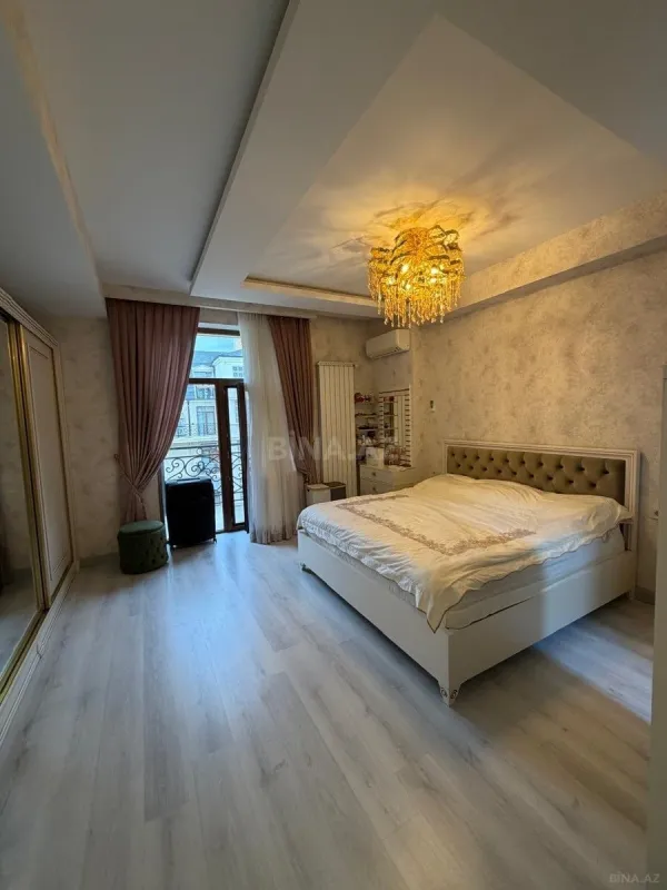 Kirayə verilir 3 otaqlı mənzil 166 m²