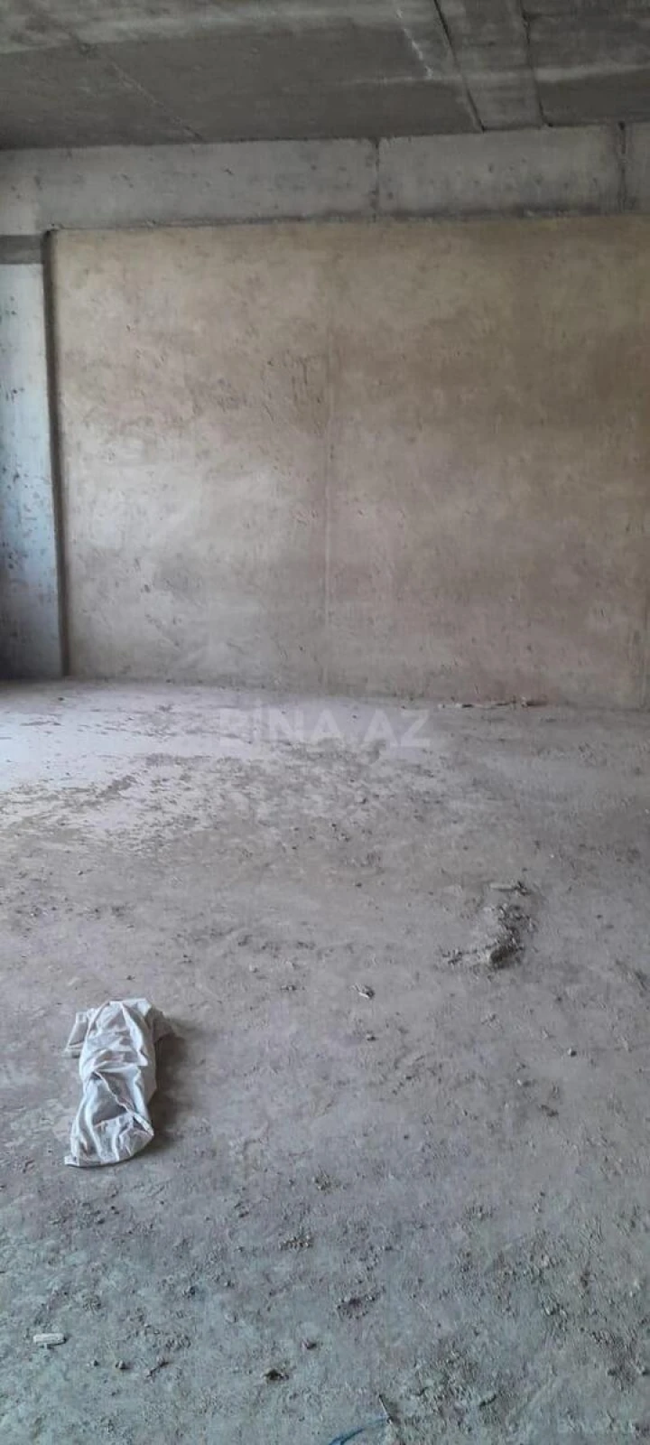 Satılır 1 otaqlı mənzil 68 m²