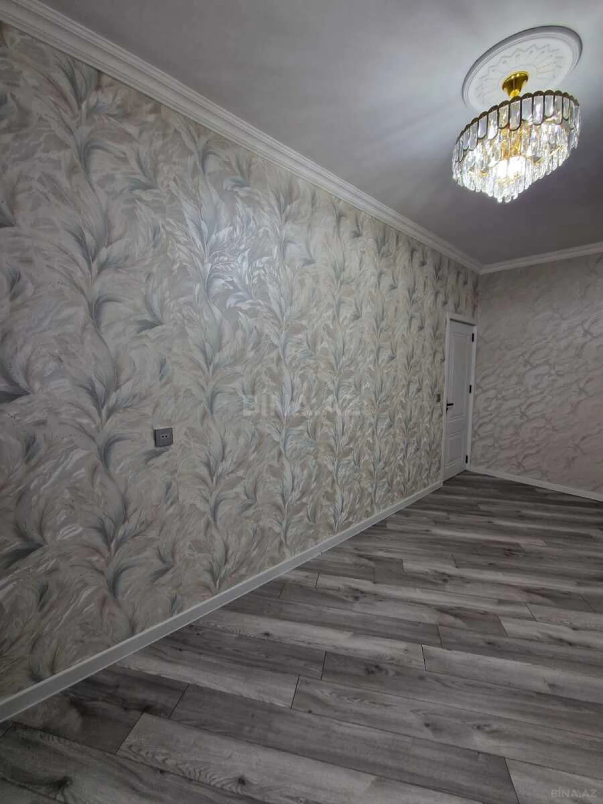 Satılır 2 otaqlı mənzil 55 m²