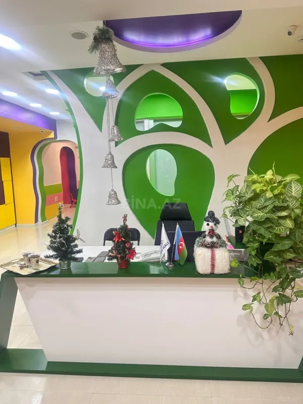 Satılır obyekt 780 m²