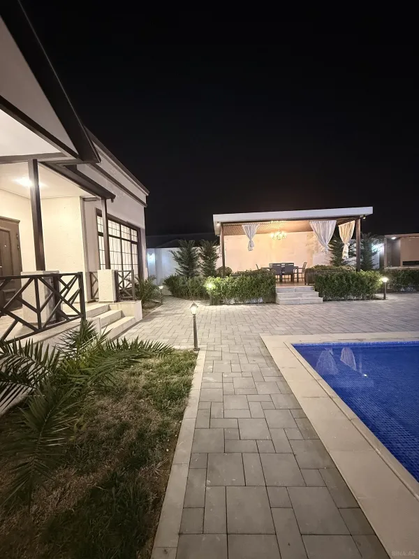 Satılır 4 otaqlı həyət evi 140 m²