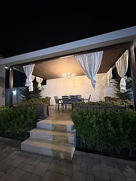 Satılır 4 otaqlı həyət evi 140 m²