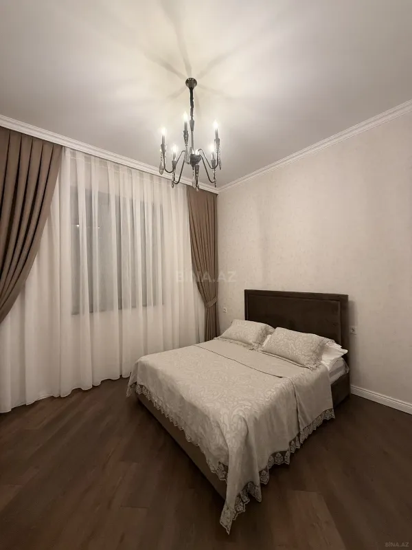 Satılır 4 otaqlı həyət evi 140 m²