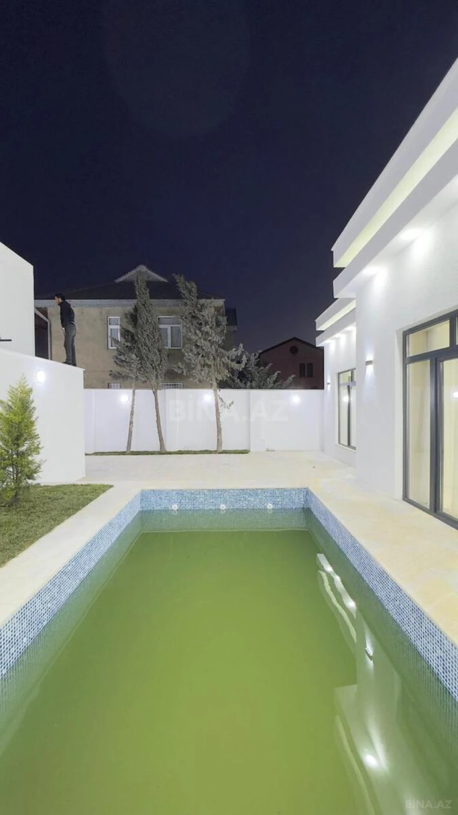 Satılır 4 otaqlı həyət evi 160 m²