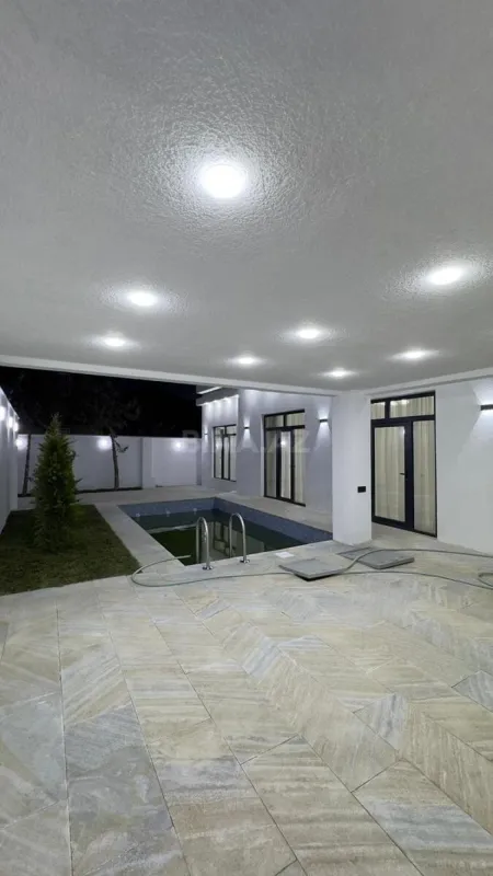 Satılır 4 otaqlı həyət evi 160 m²