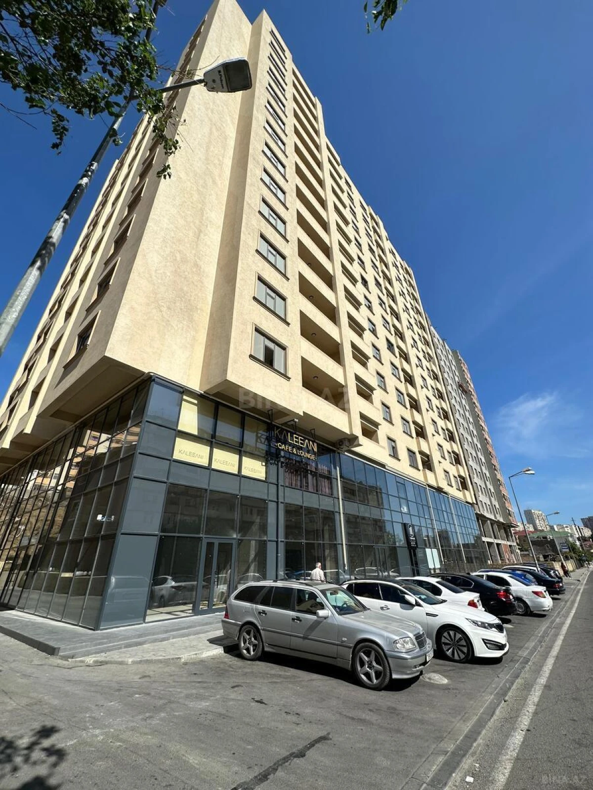 Satılır 2 otaqlı mənzil 68 m²