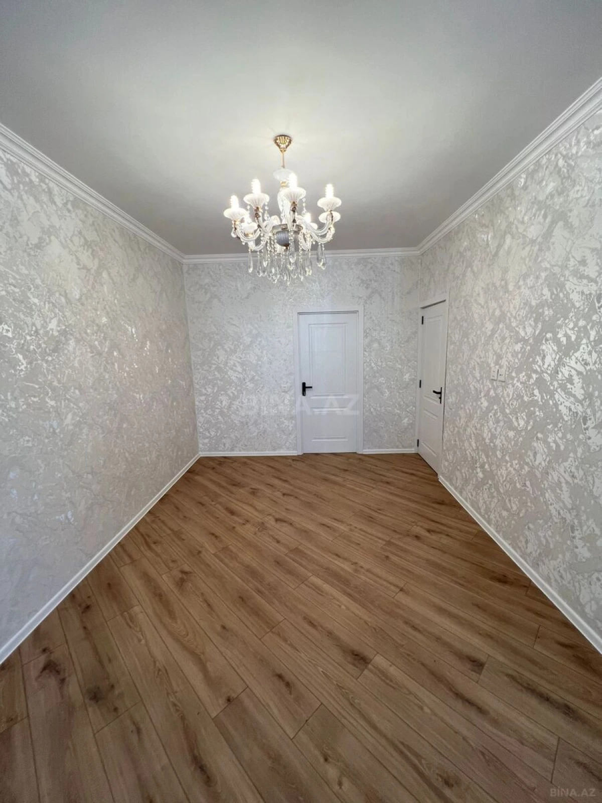 Satılır 2 otaqlı mənzil 58 m²