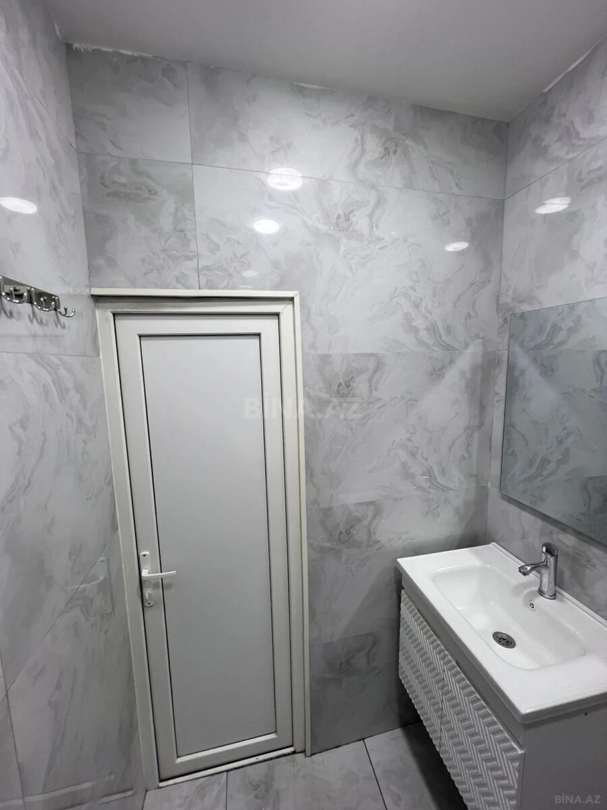 Satılır 2 otaqlı mənzil 58 m²