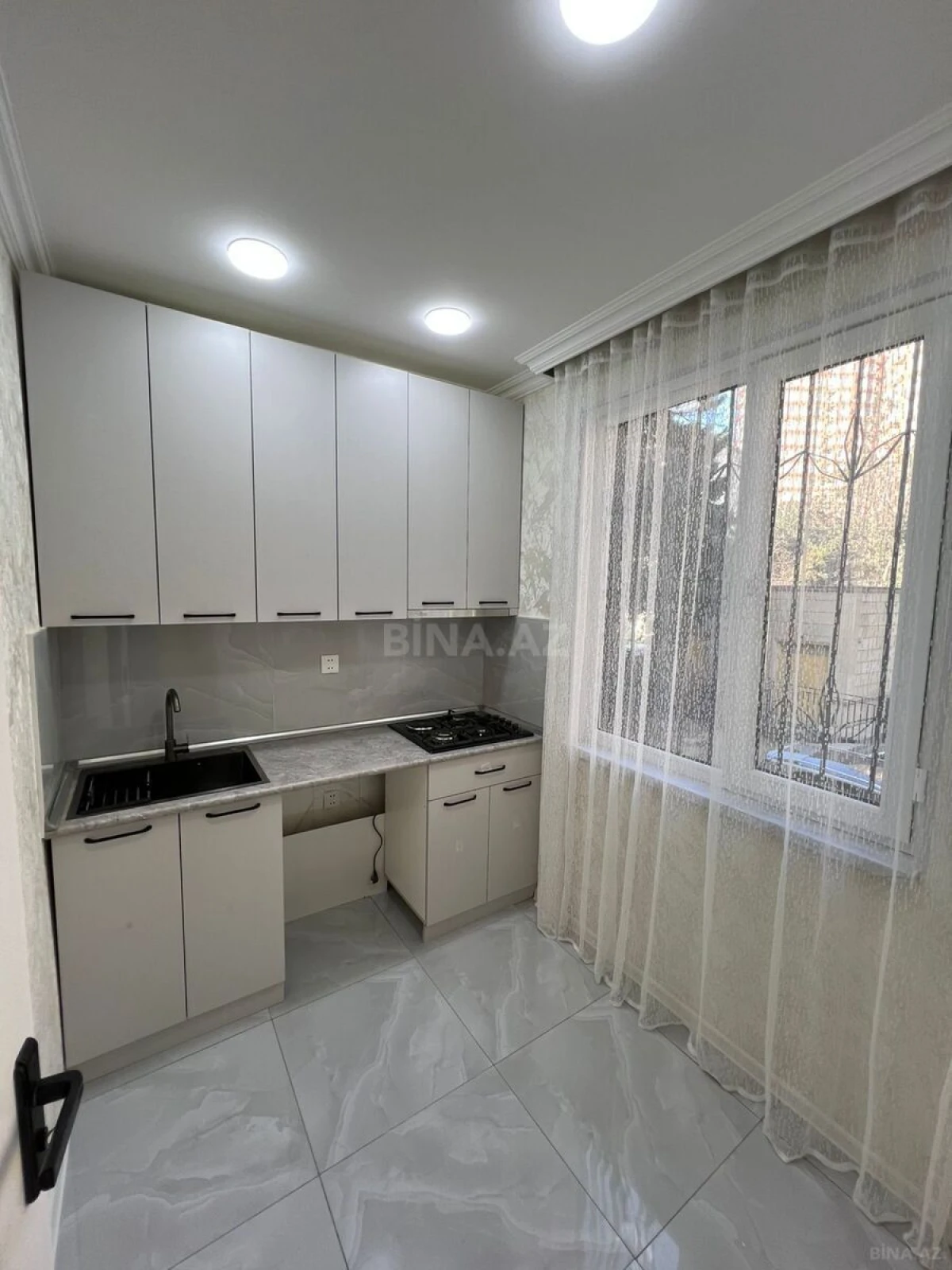 Satılır 2 otaqlı mənzil 58 m²