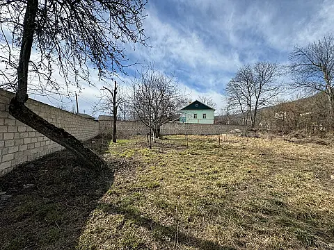 Satılır torpaq sahəsi 10 m²