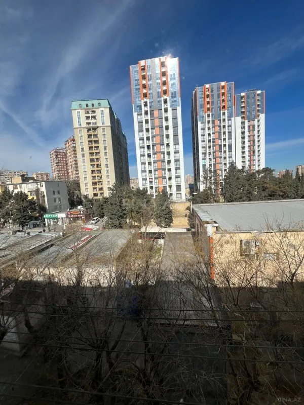 Satılır 2 otaqlı mənzil 55 m²