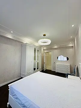 Kirayə verilir 2 otaqlı mənzil 115 m²