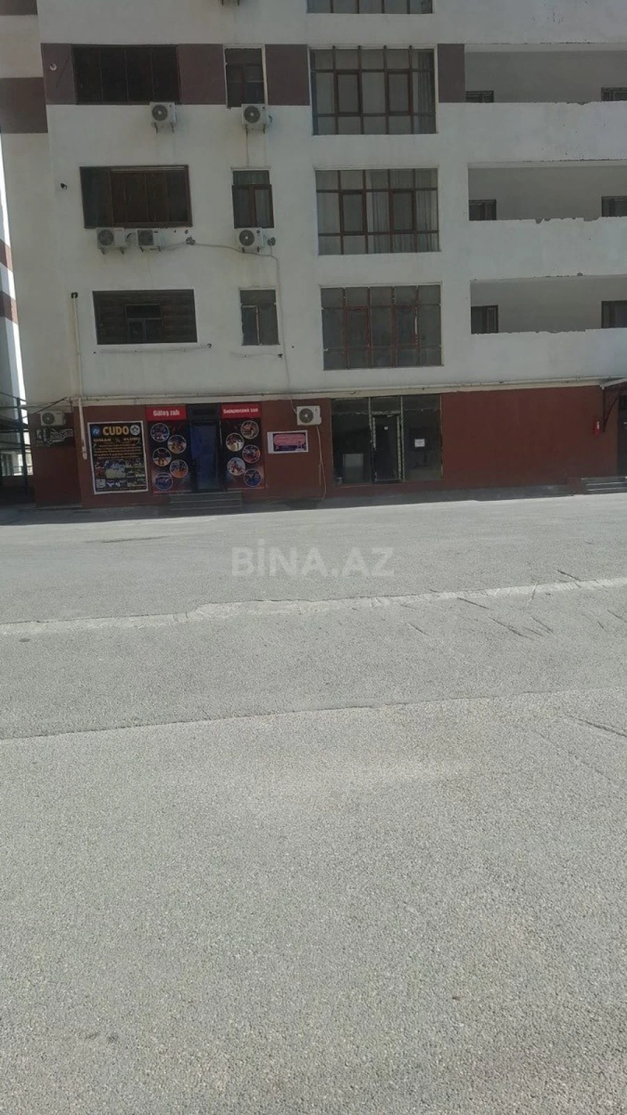 Satılır obyekt 600 m²