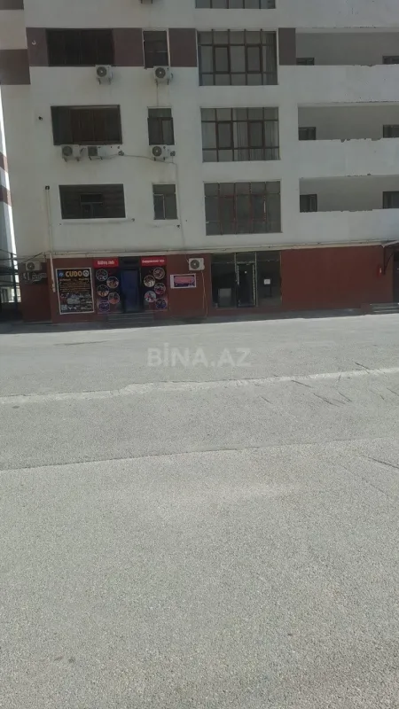 Satılır obyekt 600 m²