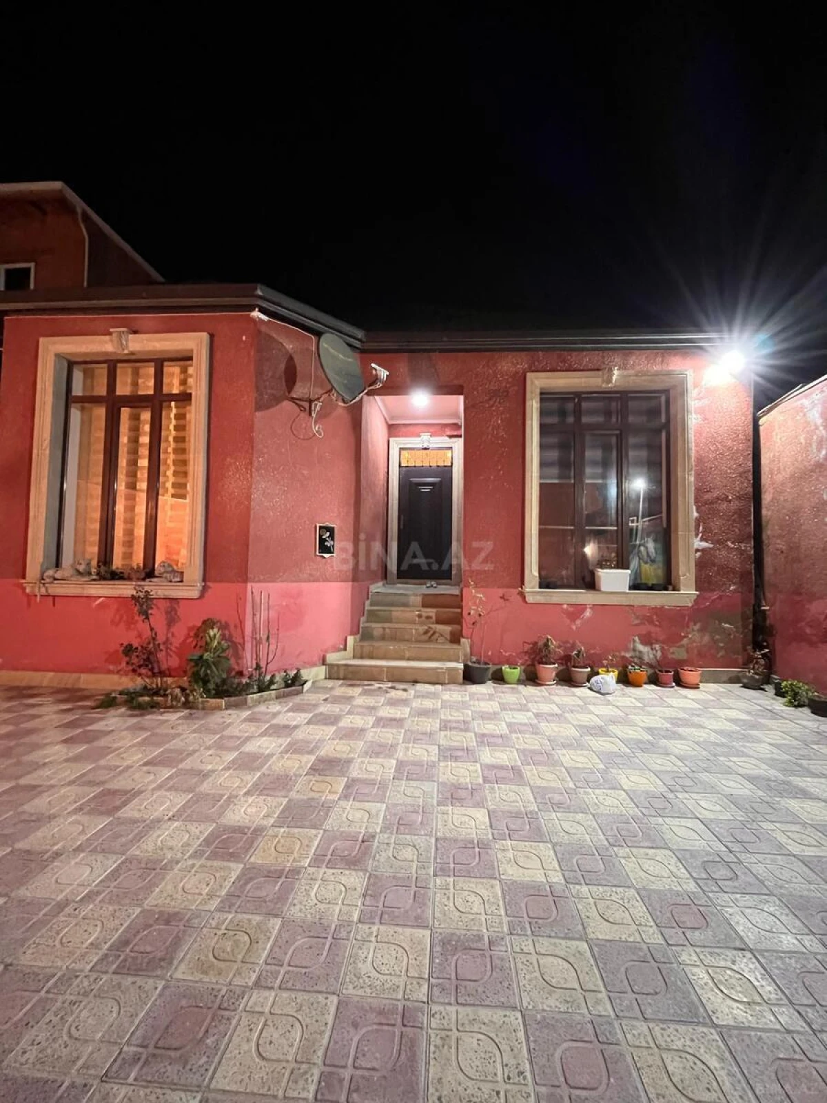 Satılır 4 otaqlı həyət evi 150 m²