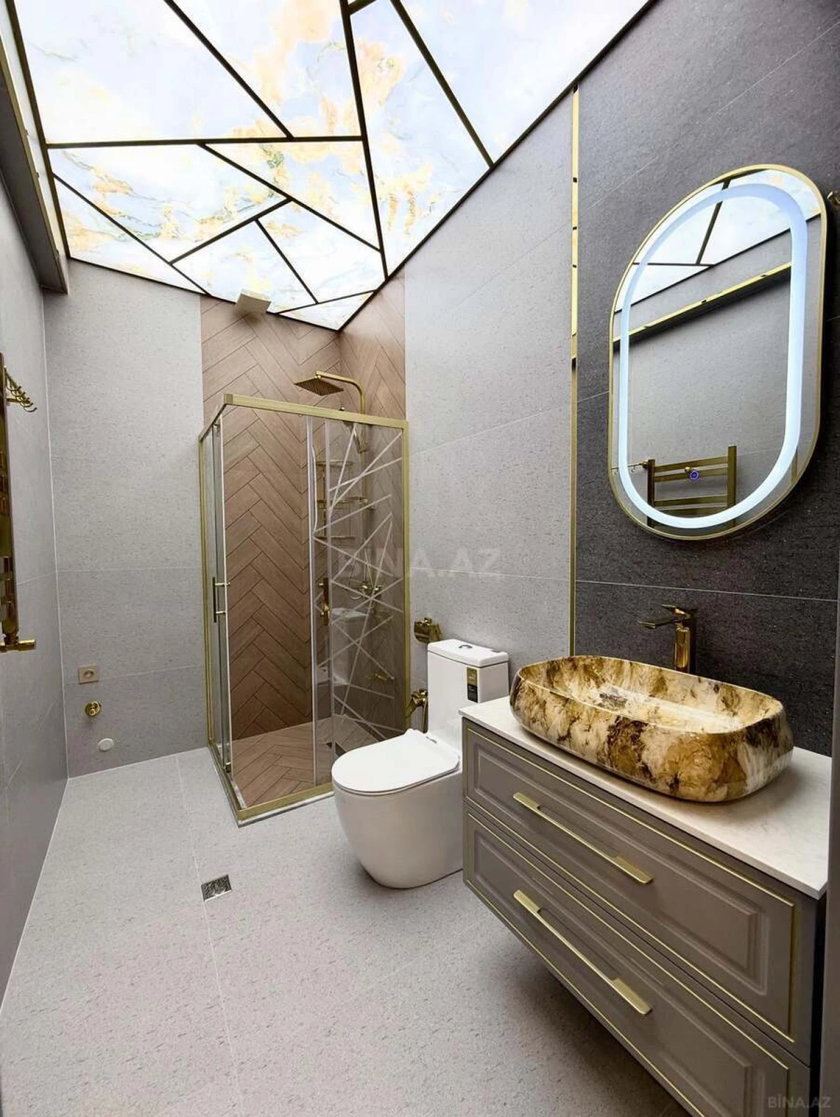 Satılır 3 otaqlı mənzil 94 m²