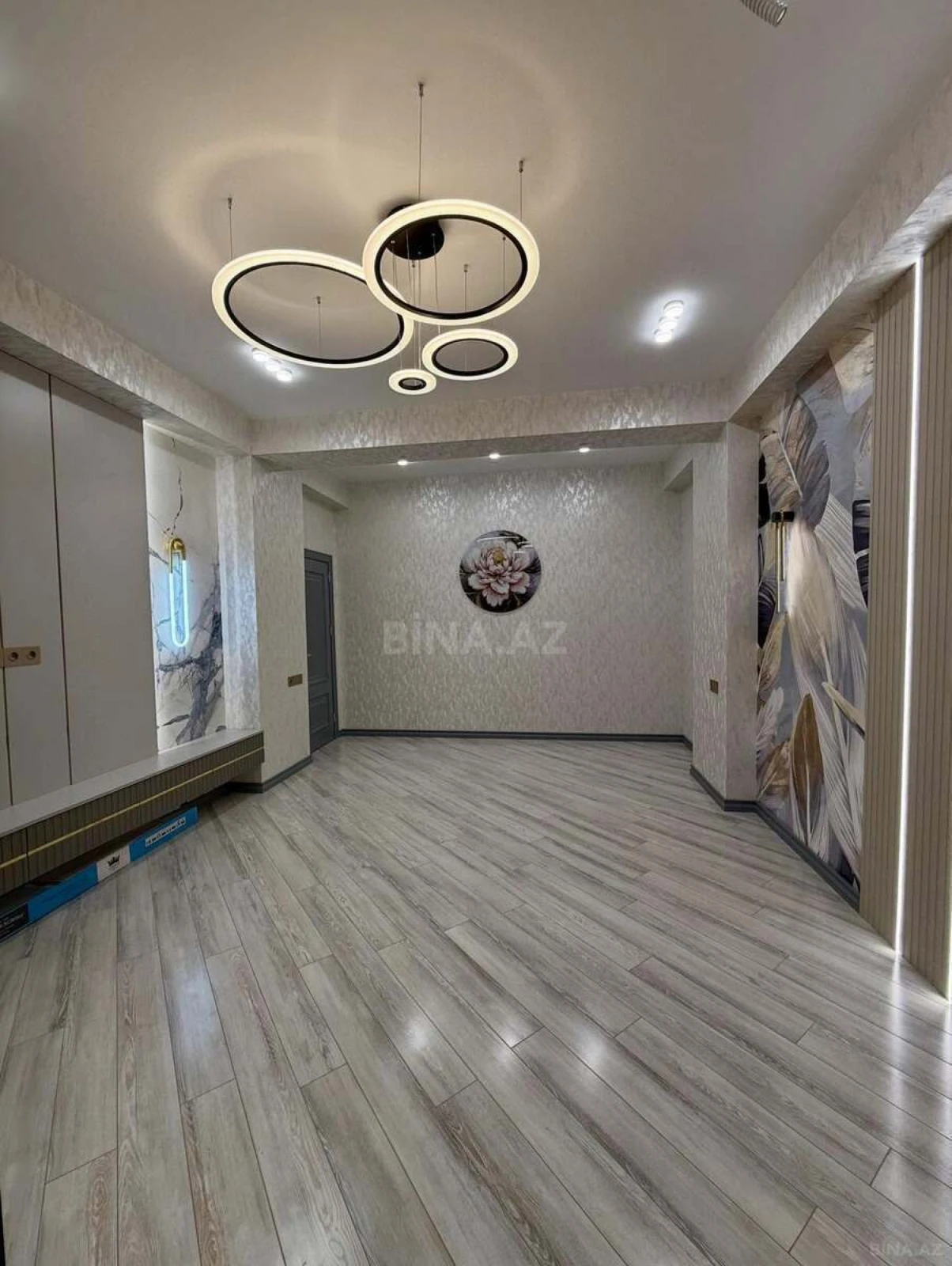 Satılır 3 otaqlı mənzil 94 m²