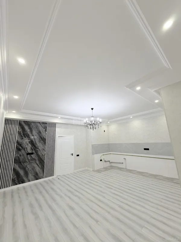 Satılır 2 otaqlı mənzil 82 m²