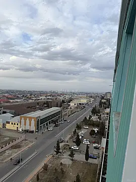 Satılır 2 otaqlı mənzil 82 m²