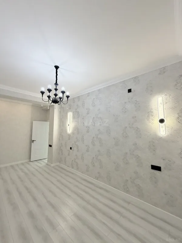 Satılır 2 otaqlı mənzil 82 m²