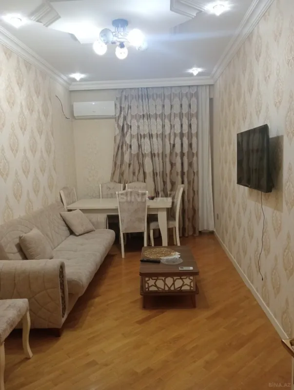 Kirayə verilir 2 otaqlı mənzil 80 m²