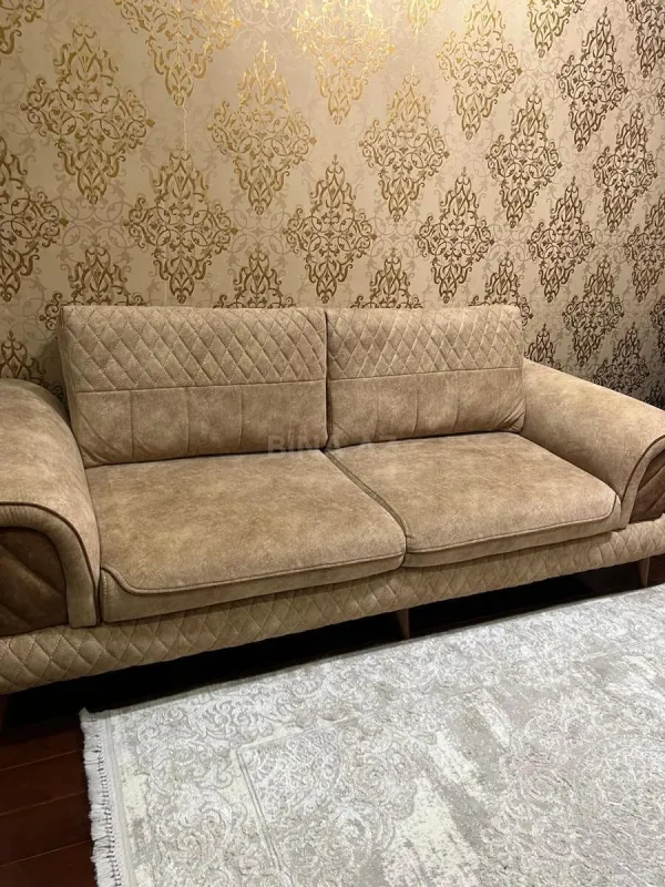 Kirayə verilir 2 otaqlı mənzil 90 m²