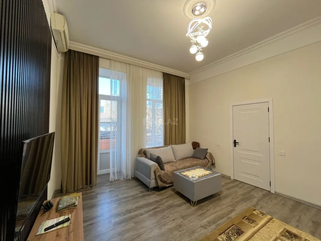 Satılır 2 otaqlı mənzil 50 m²