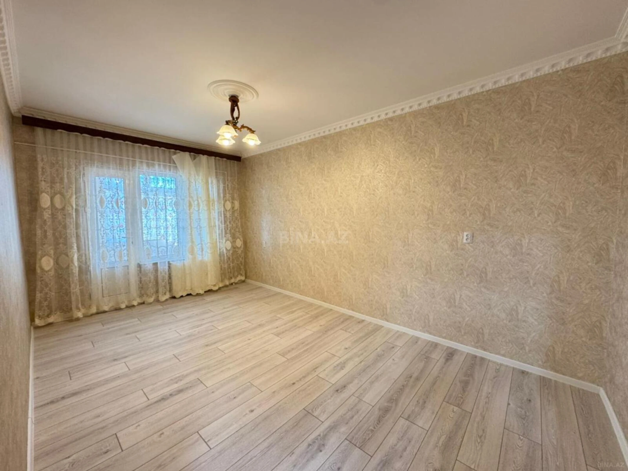 Satılır 3 otaqlı mənzil 85 m²