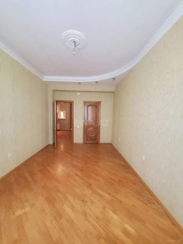 Satılır 4 otaqlı mənzil 164 m²