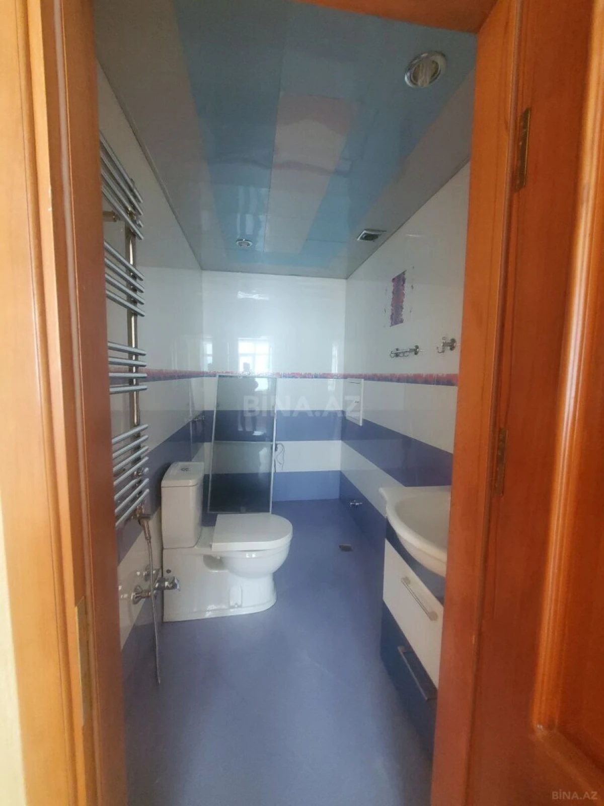 Satılır 4 otaqlı mənzil 164 m²