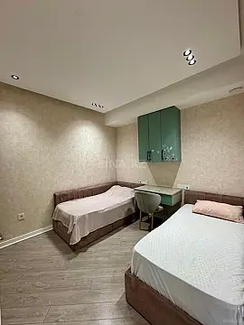 Satılır 4 otaqlı mənzil 111 m²